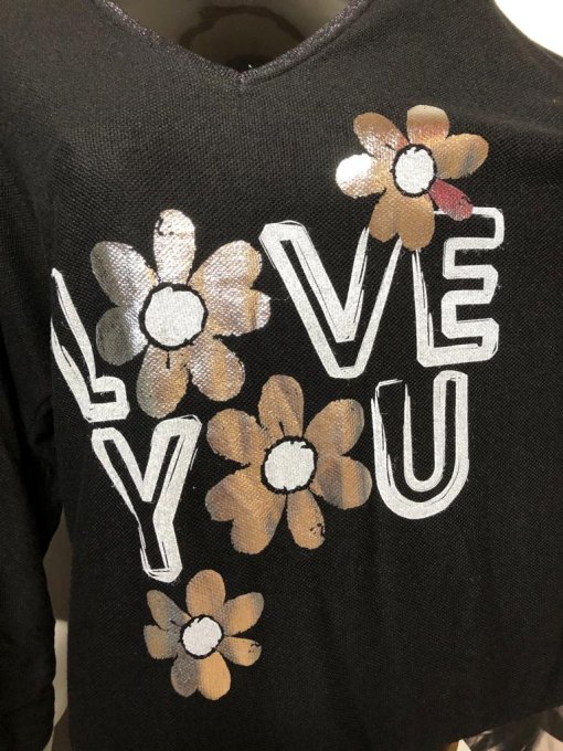 Pull noir Love You et fleur argent