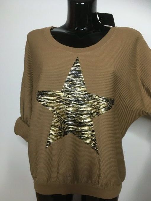 Pull avec étoile doré couleur marron clair