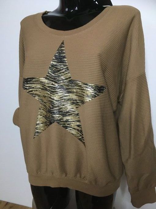 Pull avec étoile doré couleur marron clair