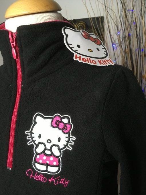 Polaire Hello Kitty de couleur Noir