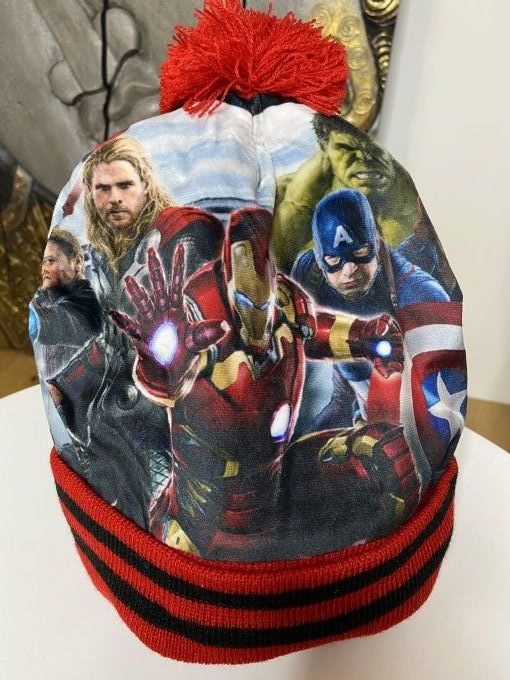 Bonnet et gants Avengers 