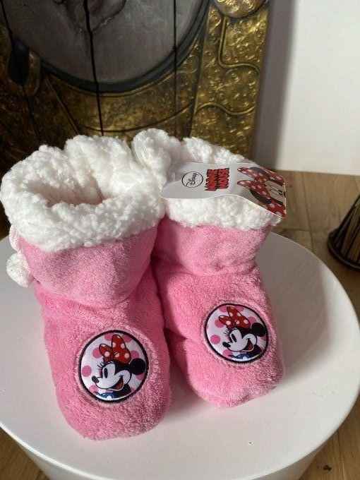 Paires de chaussons, pantoufles rose haut Minnie 