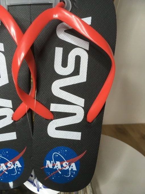 Tongs Nasa 